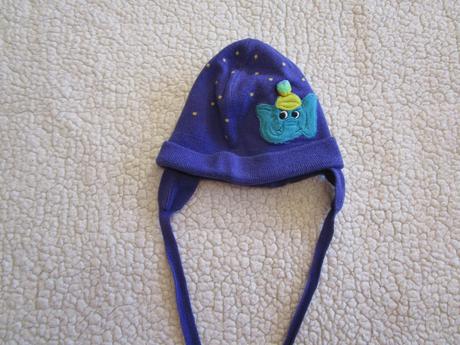 Pěkná bavl. fialová zavazovací čepička,6-18 m, 74