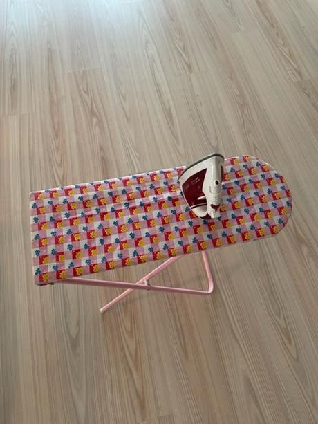 Dětské žehlící prkno a žehlička, 