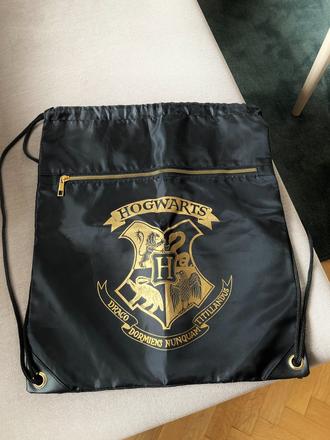 Pytel hogwarts vak na záda,