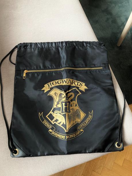 Pytel hogwarts vak na záda,