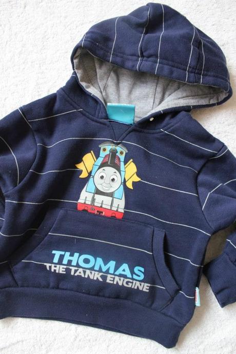 Mikina s mašinkou, 80