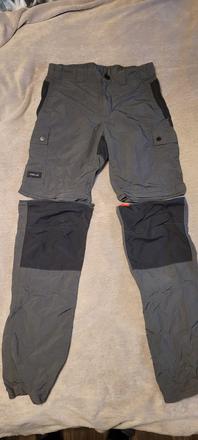 Turisticke kalhoty odepinaci nohavice, decathlon,164