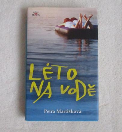 Petra martišková léto na vodě, 