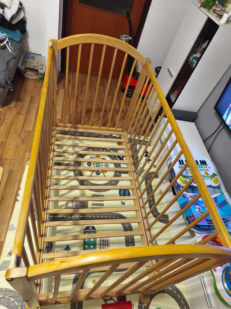 Dětská postýlka s matrací a chranicem, šířka (cm): 60,délka (cm): 120