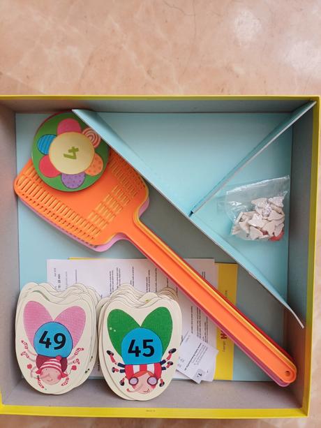 Hra plácni mouchu zn. haba,