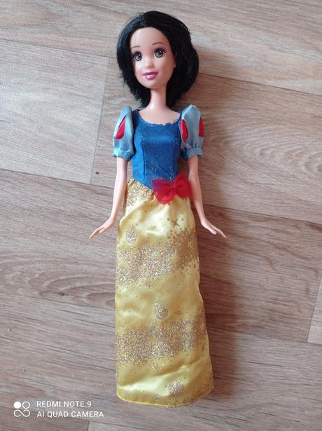 Barbie sněhurka, 