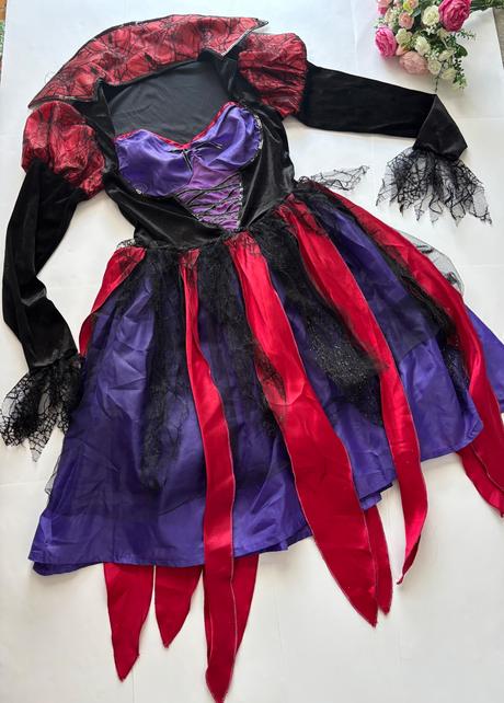 St4/ kostým čarodějnice- v.cca s,