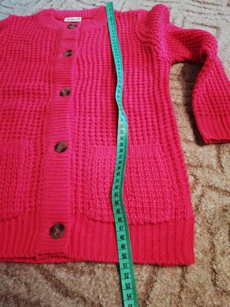 Teplý svetr na knoflíky 104-110-nový, 104