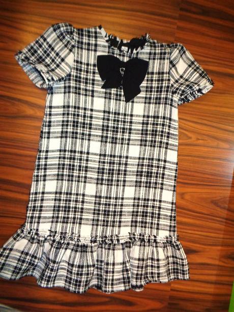 Luxusní černobílé teplé káro šaty, river island,152