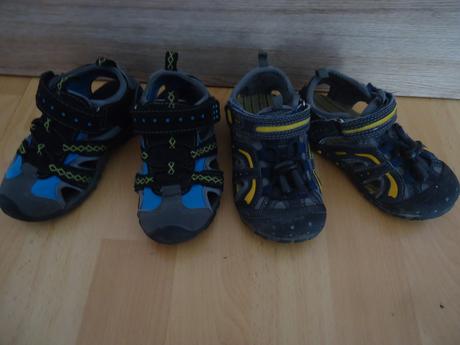2 sandálky, f&f,25