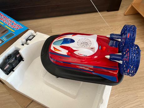 Vznášedlo na dálkové ovládání, 