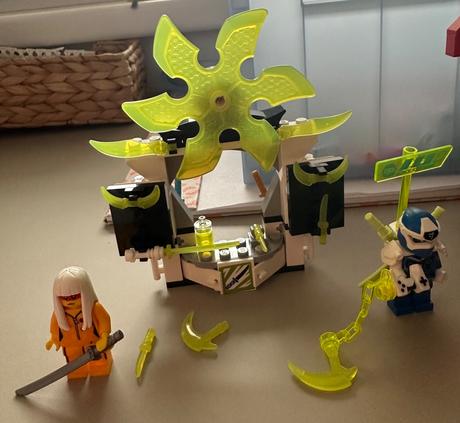 Lego ninjago 71708 hráčská burza,