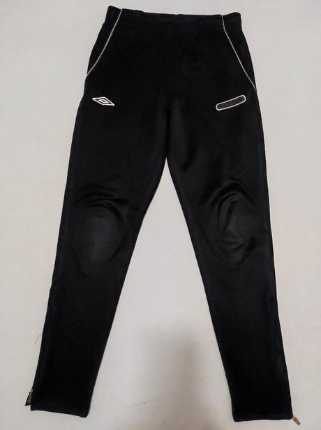 Tepláky umbro vel. 140-146, umbro,140
