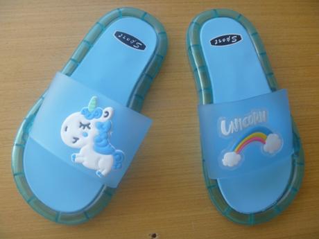 Nové nazouváčky s led světly a jednorožci v. 32-33, 32