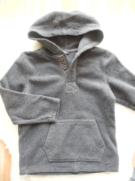 Mikina flees, george,122