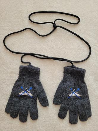 Prstové rukavice na šňůrce, 110