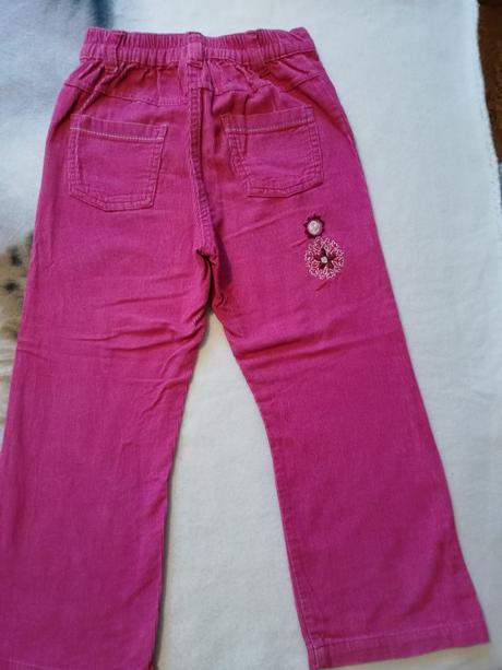 Manžestráčky na donošení vel.104., 104