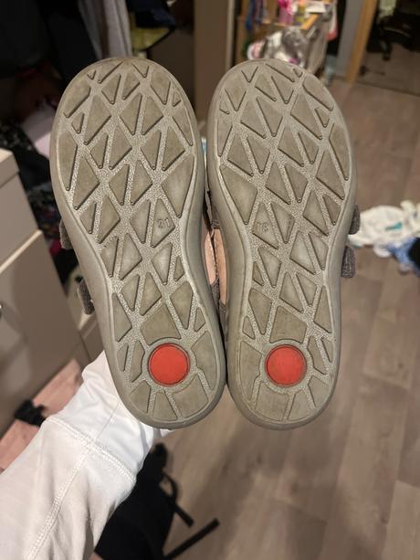 Celoroční obuv, protetika,31