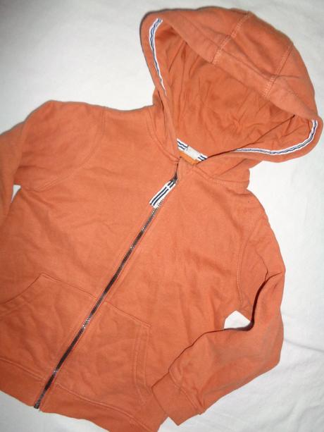 Pěkná skořicově hnědá mikina, tu,104