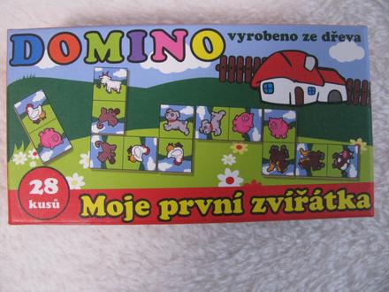 Dětská společenská hra domino,