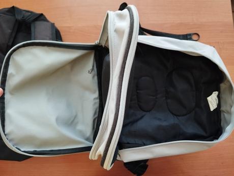 Batohy na záda i přes rameno, 150 kč za kus, loap