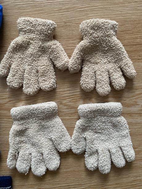 Zimní doplňky pro chlapce - vel. ca 3-4 roky, 122