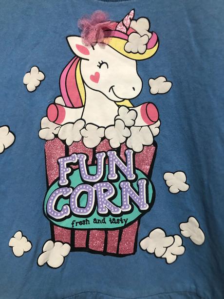 Modré triko s jednorožcem, 116