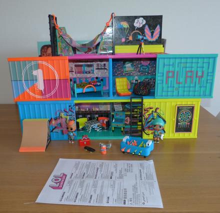 Mga l.o.l. surprise klubovna, 