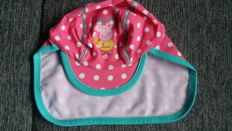 Plavková kšiltovka s peppa pig s ochranou krku, marks & spencer,80