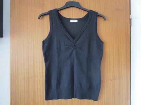 Pěkná slabší černá vesta zn. orsay, v. s-m, orsay,s