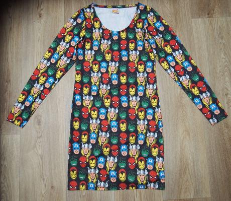 Dámské šaty marvel vel.m, marvel,m