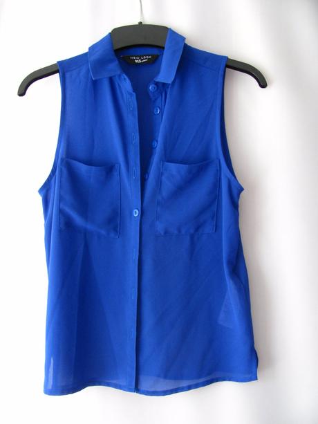 Letní modrá lehká halenka bez rukávu, new look,134