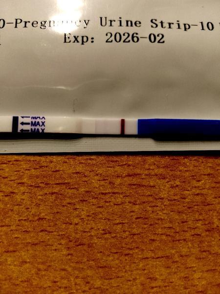 Pozitivní ovulační test a slabá čárka na těhotenském testu?