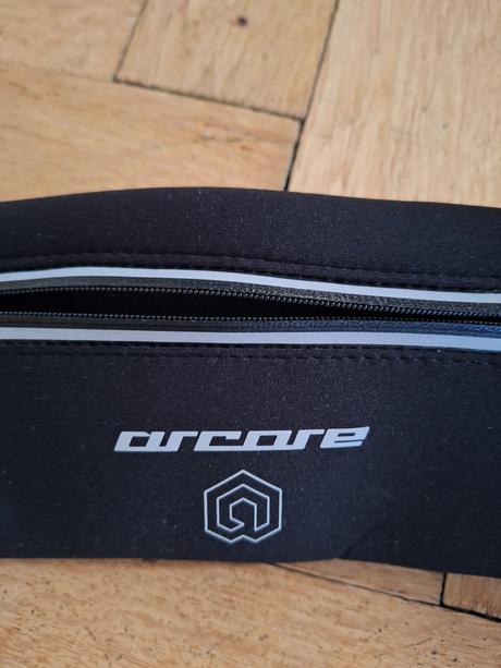 Ledvinka běžecká s lahvičkami na pití arcore, 