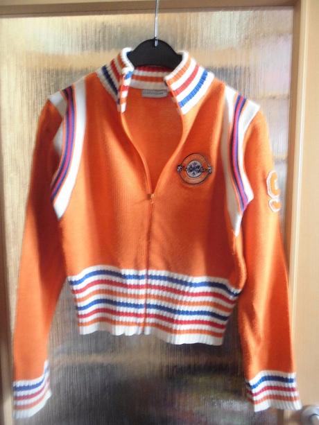 Oranžový svetr na zip, s