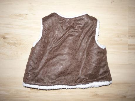 Vesta s kožíškem pro mimi, 62