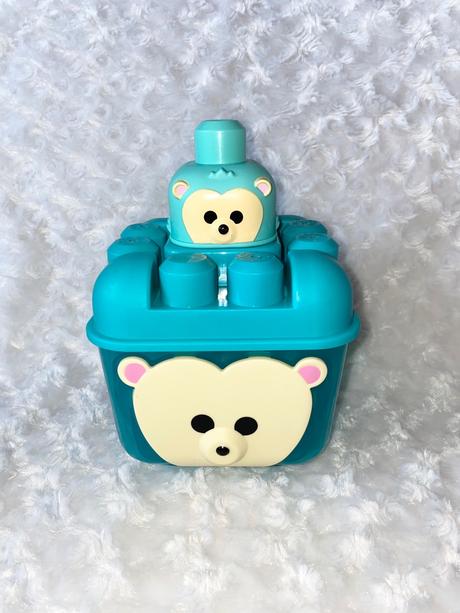 Krabička mega bloks, 