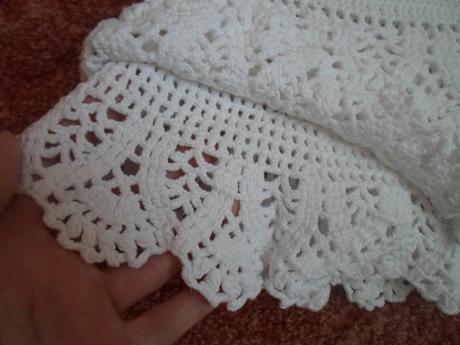 Bílá krajková háčkovaná sukně sukýnka, 104