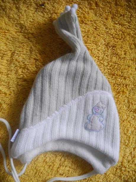 Čepice se sněhulákem, 74