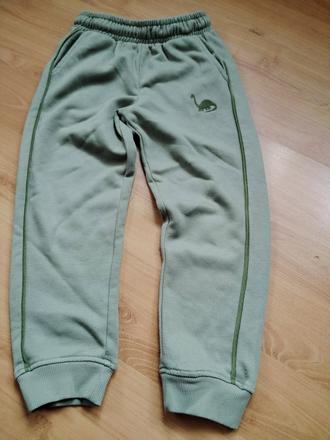 Tepláky, primark,110