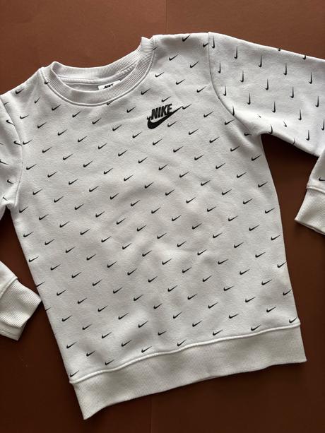 K1/ mikina bílá zn. nike - v.116/122, nike,122
