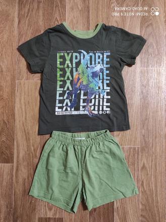 Kraťasové pyžamo, 110