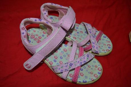 Dívčí sandály v.32,stélka 20cm, 32