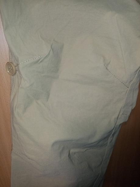 Sportovní kalhoty, 42