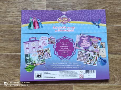 Kufříková kniha sofie první, 