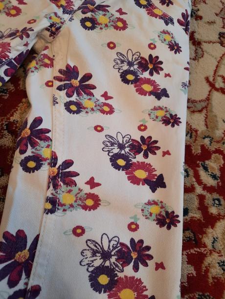 Květinkové kalhoty, lupilu,104