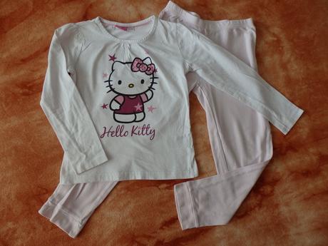 Pyžamko s hello kitty 122/128, hello kitty,122