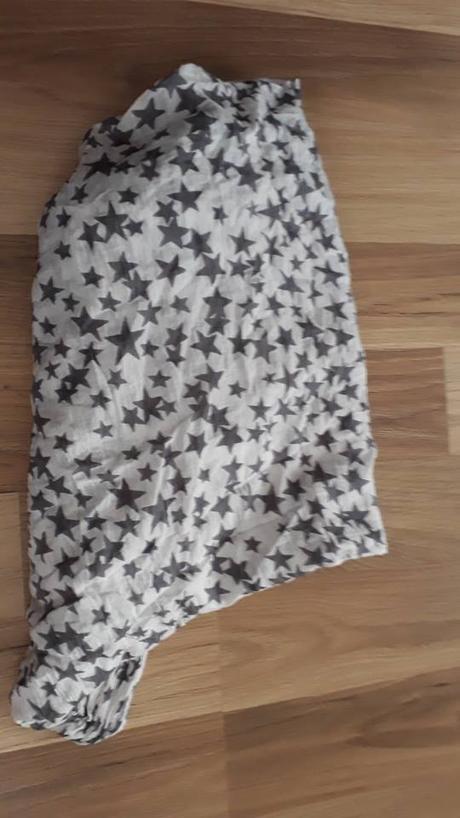 Hvězdičkový šátek na krk, l