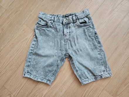 Kraťasy, vel. 9 let, 140