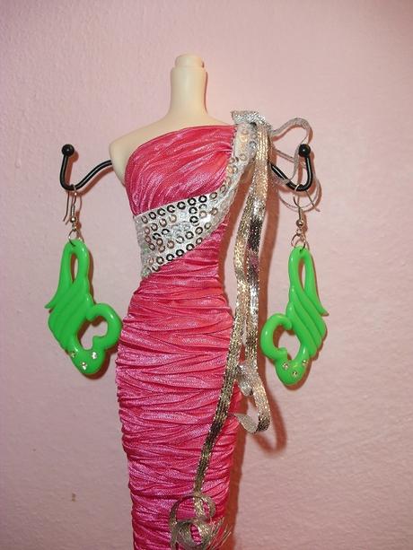 Zelené plastové naušnice,